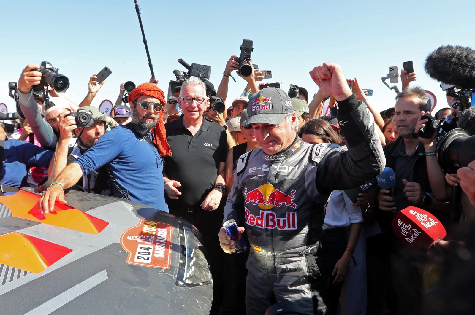 Team Audi Sport's Carlos Sainz Sr. celebrates after winning the Dakar Rally car category, Yanbu, Saudi Arabia, Jan. 19, 2024. (Reuters Photo)