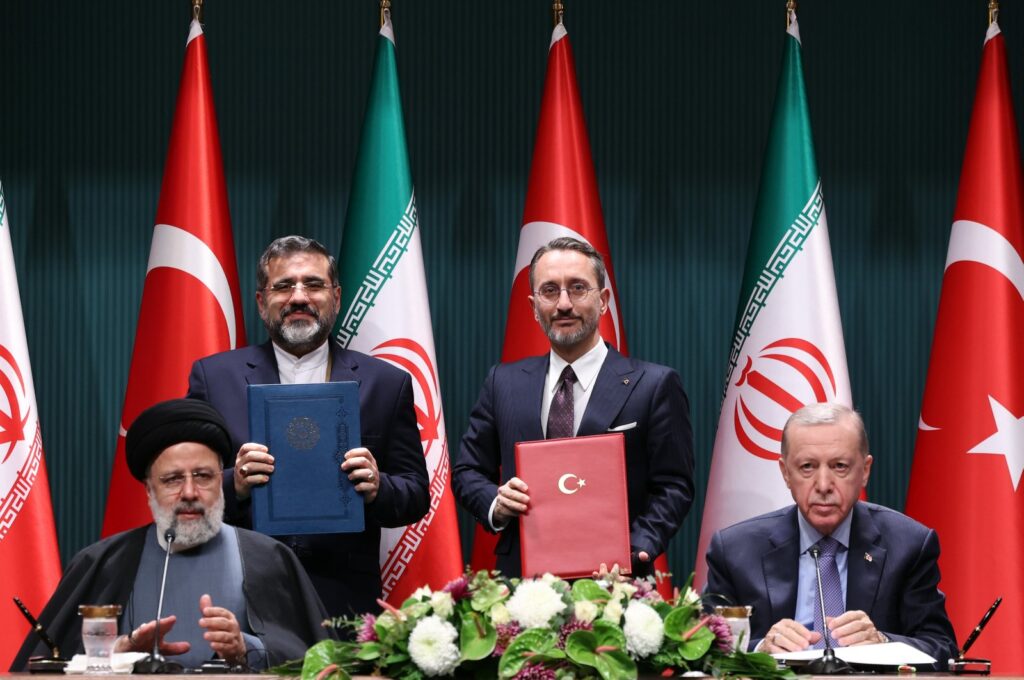 President Recep Tayyip Erdoğan and Iran's President Ebrahim Raisi pose after signing 10 bilateral agreements in Ankara, Jan. 24, 2024. (AA Photo)