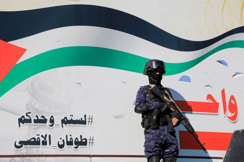 A member of Houthi security forces srtand guard in Sanaa, Yemen, Jan. 26, 2024. (AFP Photo)