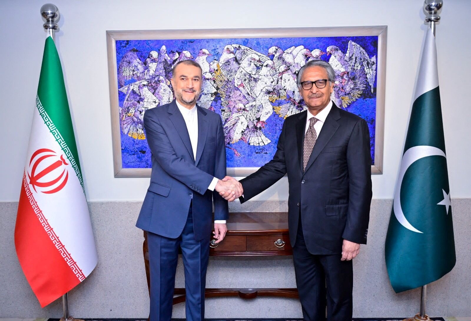 Pakistan's caretaker Foreign Minister Jalil Abbas Jilani shakes hands with Iran's Foreign Minister Hossein Amirabdollahian in Islamabad, Pakistan, Jan. 29, 2024. (Reuters Photo)