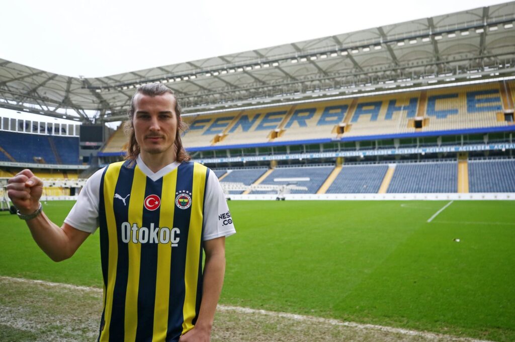 Fenerbahçe's Çağlar Söyüncü poses for a photo on his unveiling at the Ülker Stadium, Istanbul, Türkiye, Jan. 29, 2024. (IHA Photo)