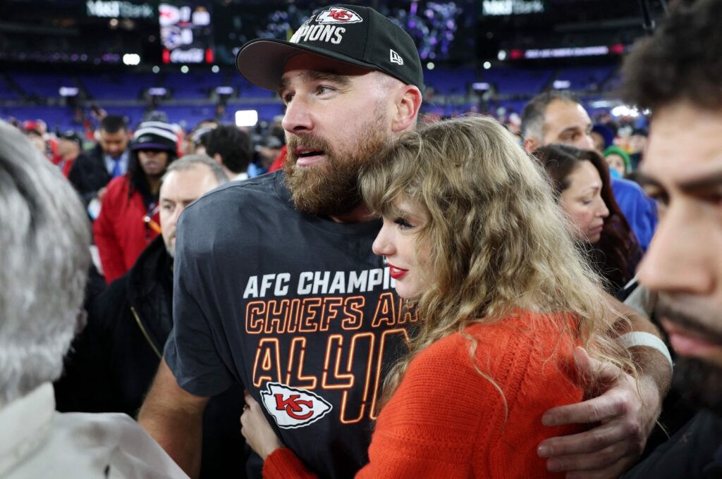 Travis Kelce #87 of the Kansas City Chiefs celebrates with Taylor Swift after a 17-10 victory against the Baltimore Ravens in the AFC Championship Game, Baltimore, Maryland, U.S., Jan. 28, 2024. (AFP Photo)