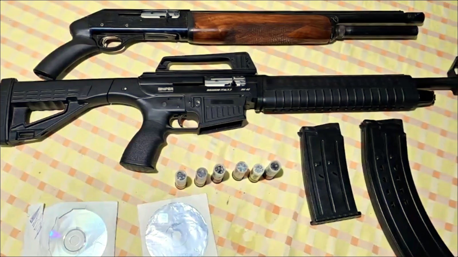 Unlicensed pistols, shotguns, rifles and various narcotics were confiscated in the "Cage-34" operations, Konya, Türkiye, Feb. 7, 2024. (DHA Photo)
