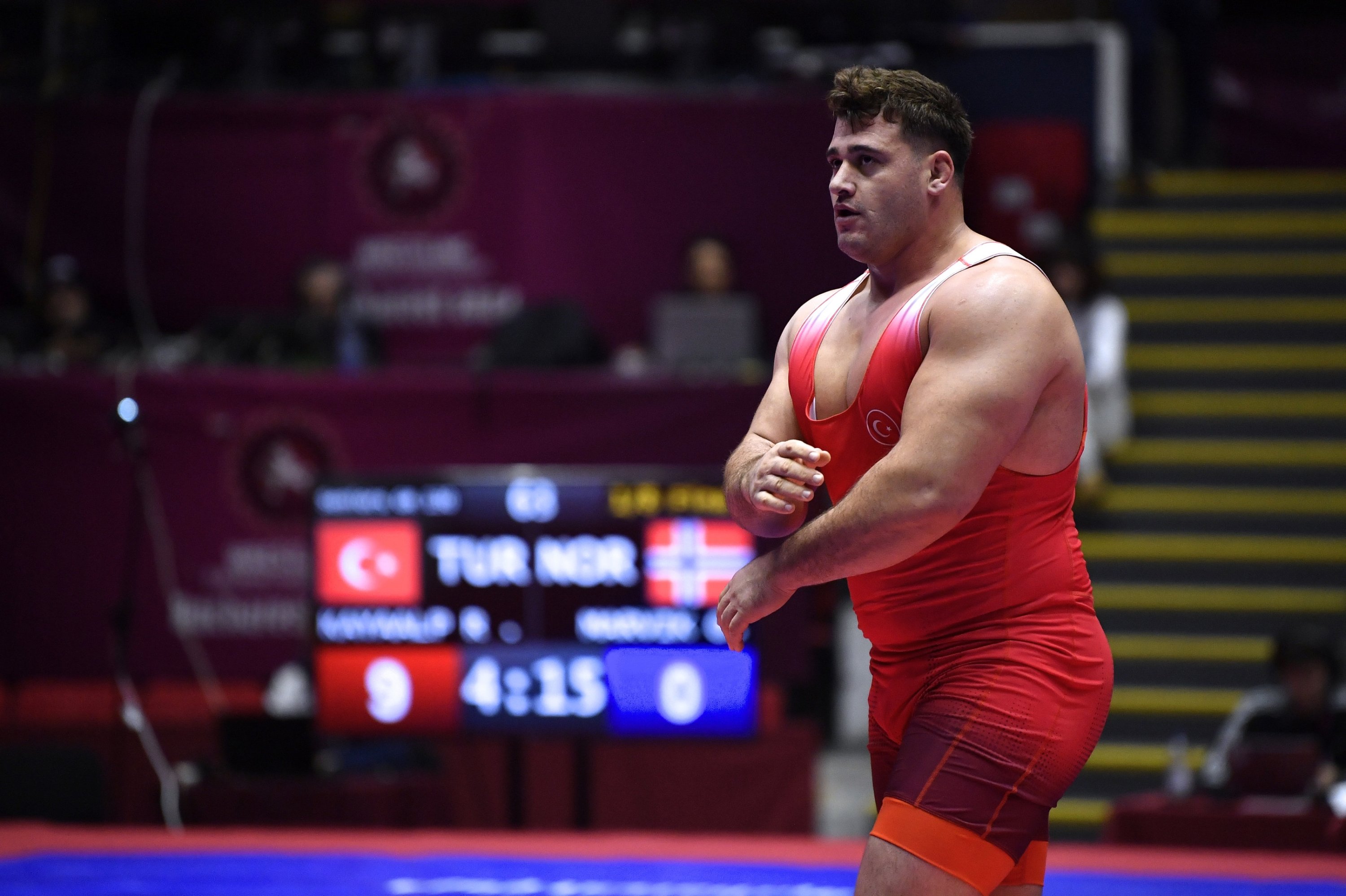 314666 Turkish wrestler Rıza Kayaalp waves after beating Oskar Marvik at the European Wrestling Championships, Bucharest, Romania, Feb. 12, 2024. (AA Photo)