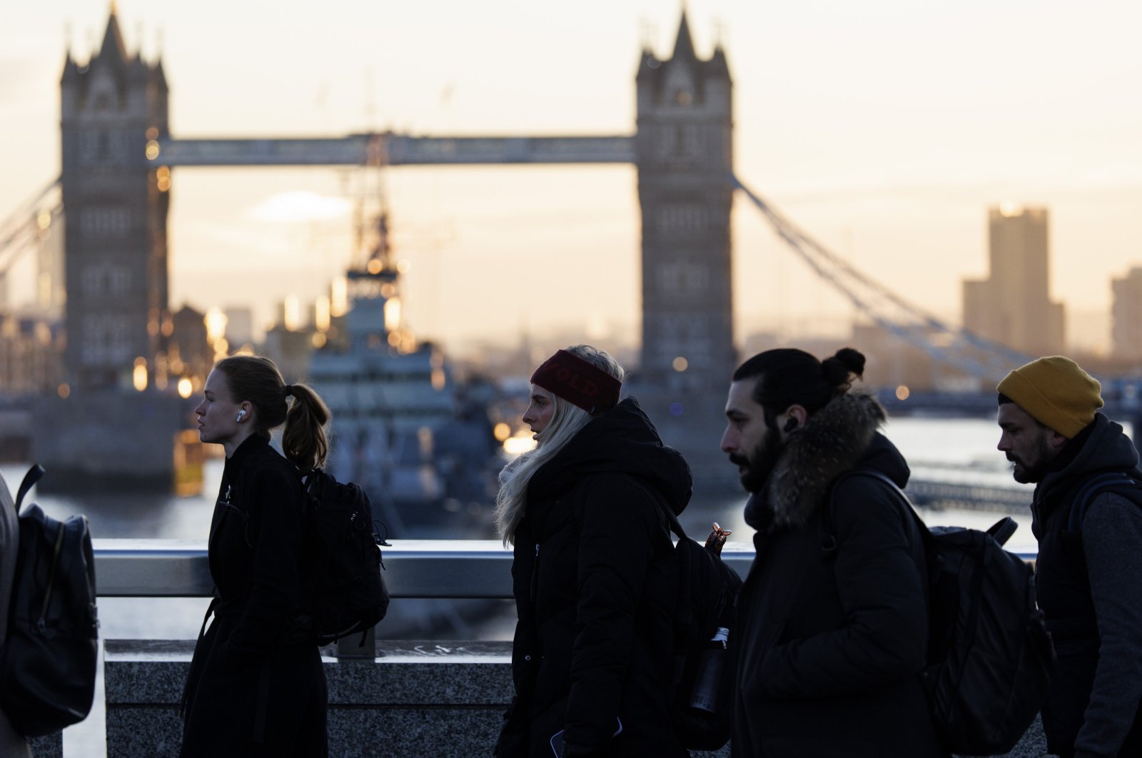 Commuters cross London Bridge on a cold morning in London, Britain, Jan. 16, 2024. (EPA Photo)