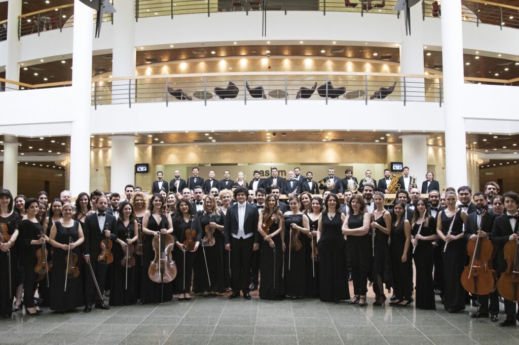The Tekfen Philharmonic, one of Türkiye's prominent private art institutions, will host the Turkish premiere of French composer Maurice Ravel's masterpiece "Daphnis and Chloe." (Photo courtesy of Istanbul Lütfi Kırdar International Convention and Exhibition Center)