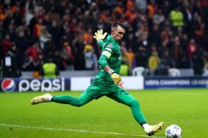 Galatasaray's goalkeeper Fernando Muslera in action during the match against Manchester United at the RAMS Park, Istanbul, Türkiye, Nov. 29, 2023. (Getty Images Photo)