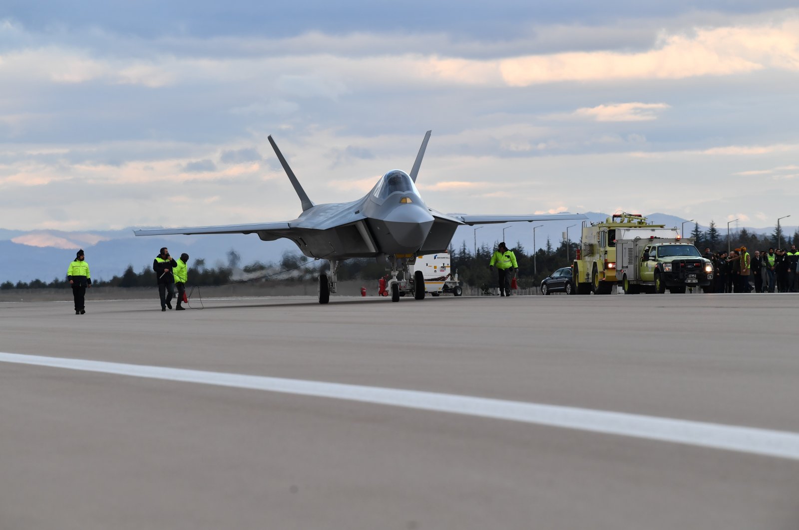 Türkiye's fifth-generation fighter jet KAAN is seen on a runway in Ankara, Türkiye, Dec. 26, 2023. (IHA Photo)