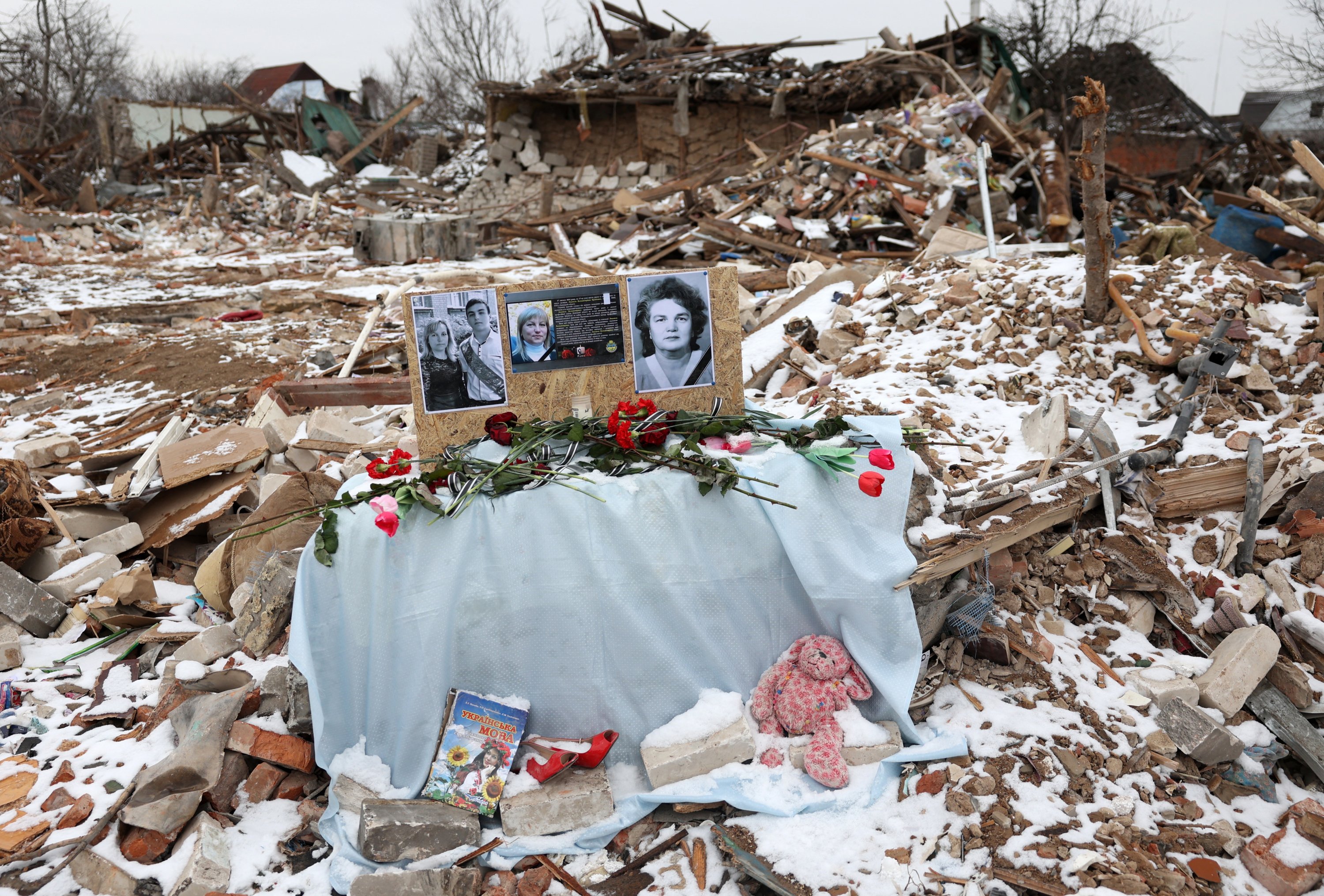 316480 The portraits of Ukrainians killed in a Russian airstrike, Kramatorsk, Donetsk region, Ukraine, Feb. 22, 2024. (AFP Photo)