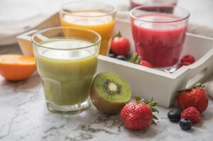Just juice and water for a few days: Some argue this will do your body good and help you shed some extra weight. (dpa Photo)
