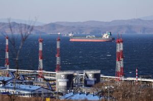 The Fuga Bluemarine crude oil tanker lies at anchor near the terminal Kozmino in Nakhodka Bay, Nakhodka, Russia, Dec. 4, 2022. (Reuters Photo)