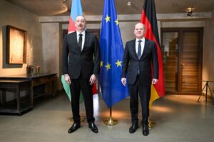 German Chancellor Olaf Scholz and Azerbaijani President Ilham Aliyev pose for photos during a bilateral meeting at the Munich Security Conference (MSC) in Munich, southern Germany, Feb.17, 2024. (AFP Photo)