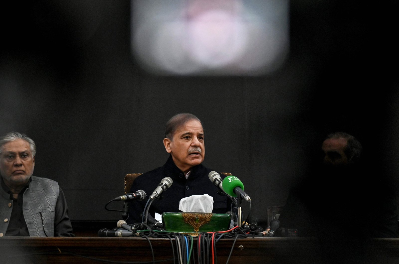 Pakistan Muslim League (PML-N) party leader Shahbaz Sharif (C) speaks at a news conference, Lahore, Pakistan, Feb. 13, 2024. (AFP Photo)