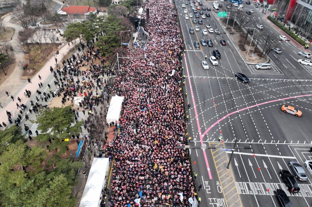 Doctors and supporters hold a mass rally in Seoul, South Korea, March 3, 2024. (EPA Photo)