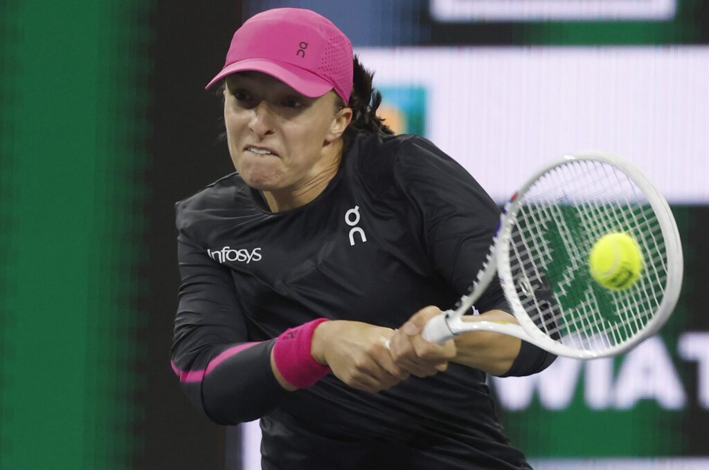 Poland's Iga Swiatek in action against Kazakhstan's Yulia Putintseva during the BNP Paribas Open, Indian Wells, U.S., March 12, 2024. (EPA Photo)
