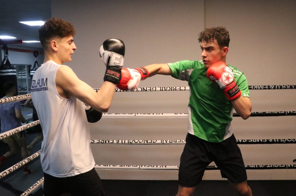 Turkish kickboxer Furkan Akgün (R) trains for the Istanbul Kickboxing World Cup, Şanlıurfa, Türkiye, March 20, 2024. (AA Photo)