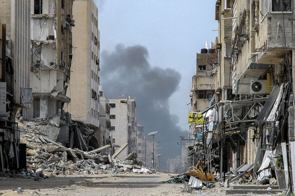 Smoke rises during an Israeli strike in the vicinity of the Al-Shifa Hospital, Gaza City, Palestine, March 28, 2024. (AFP Photo)