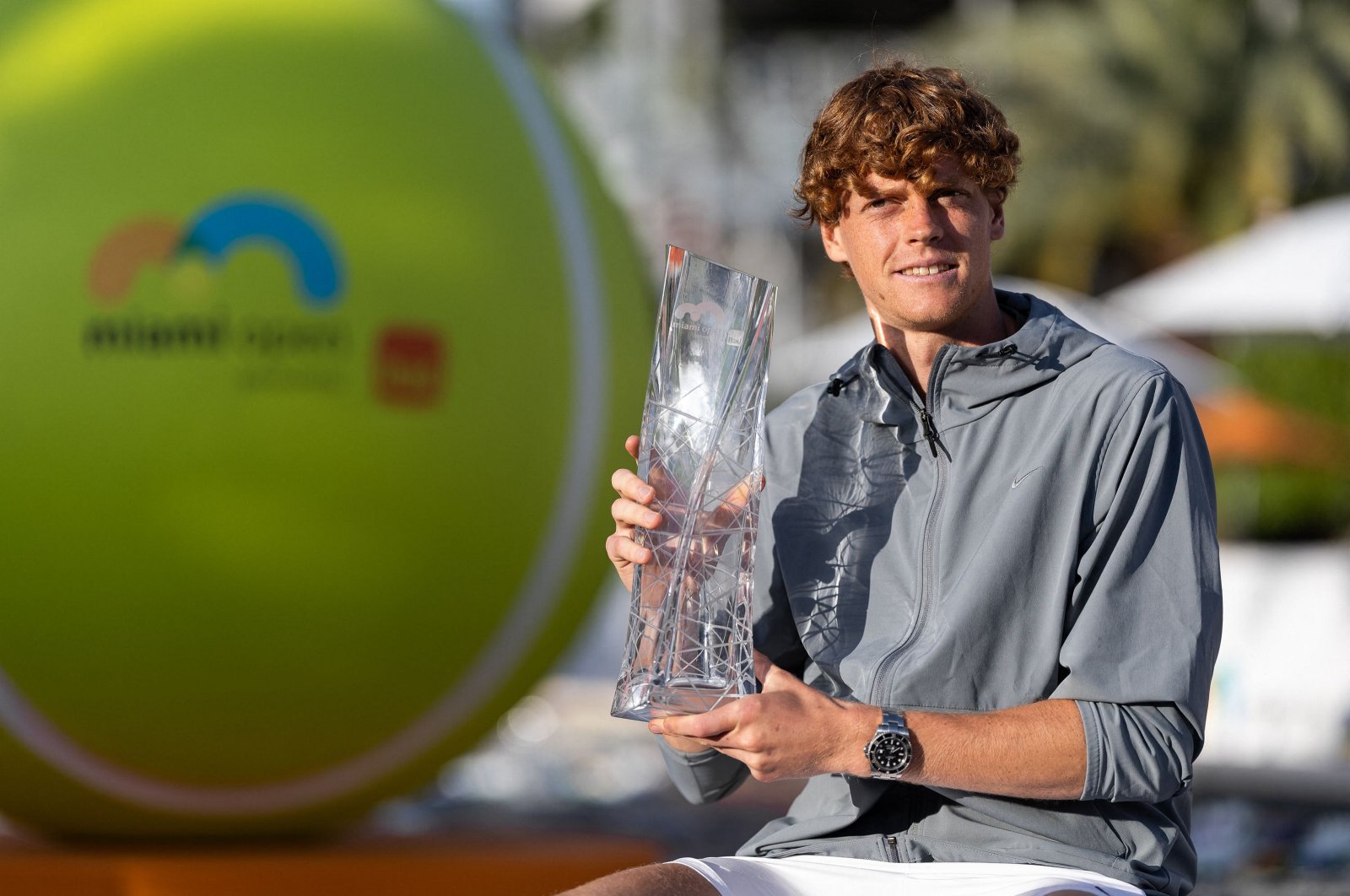 Jannik Sinner poses with the Miami Open men's trophy at Hard Rock Stadium, Miami Gardens, Florida, U.S., March 31, 2024. (AFP Photo)