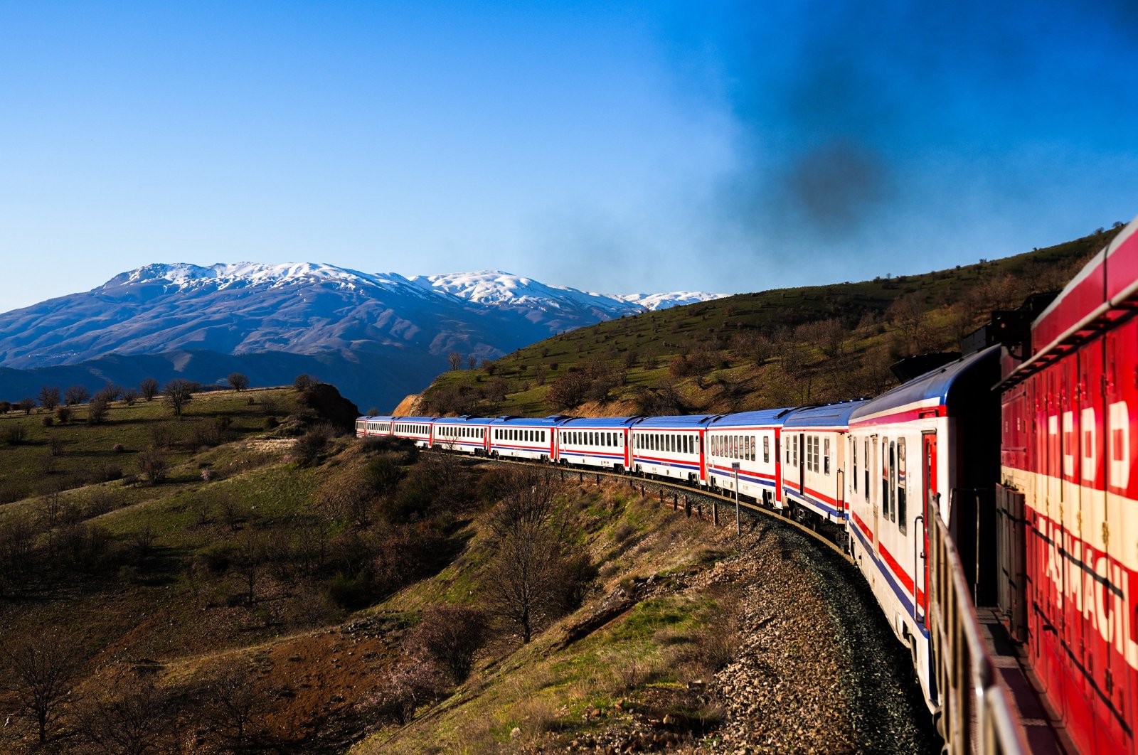 The promotional tour for the tourist train that will offer travelers new experiences along the route from Ankara to Diyarbakır was conducted ahead of its inaugural journey on April 19. (AA Photo)