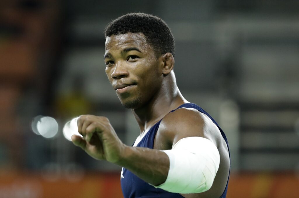 Italy's Frank Chamizo Marquez celebrates after winning the bronze medal during the men's 65-kg freestyle wrestling competition at the 2016 Summer Olympics in Rio de Janeiro, Brazil, Aug. 21, 2016. (AP File Photo)