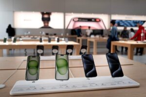 Apple products are offered for sale at an Apple store in Chicago, U.S., March 21, 2024. (AFP Photo)