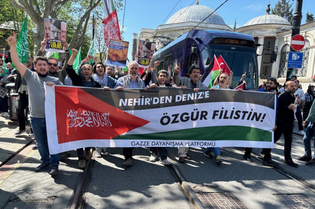 Thousands protest Israel's attacks on Gaza at a march organized by the Humanitarian Aid Foundation (IHH), Istanbul, Türkiye, April 21, 2024. (IHA Photo)