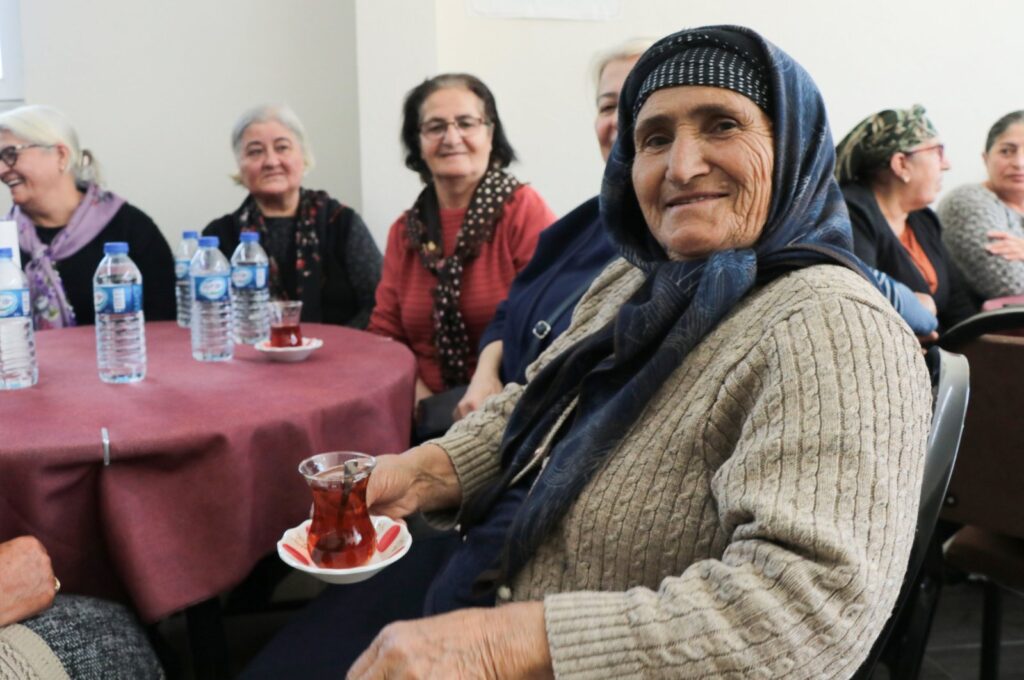 Local women in the Tavla neighborhood gather at the local teahouse to chat and play backgammon, Kayseri, central Türkiye, May 5, 2024.  (AA Photo)