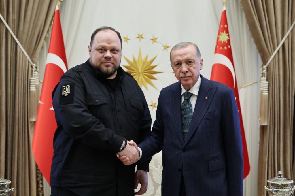 President Recep Tayyip Erdoğan (R) shakes hands with Ukraine's parliament Chairperson Ruslan Stefanchuk, Ankara, Türkiye, May 15, 2024. (AA Photo)