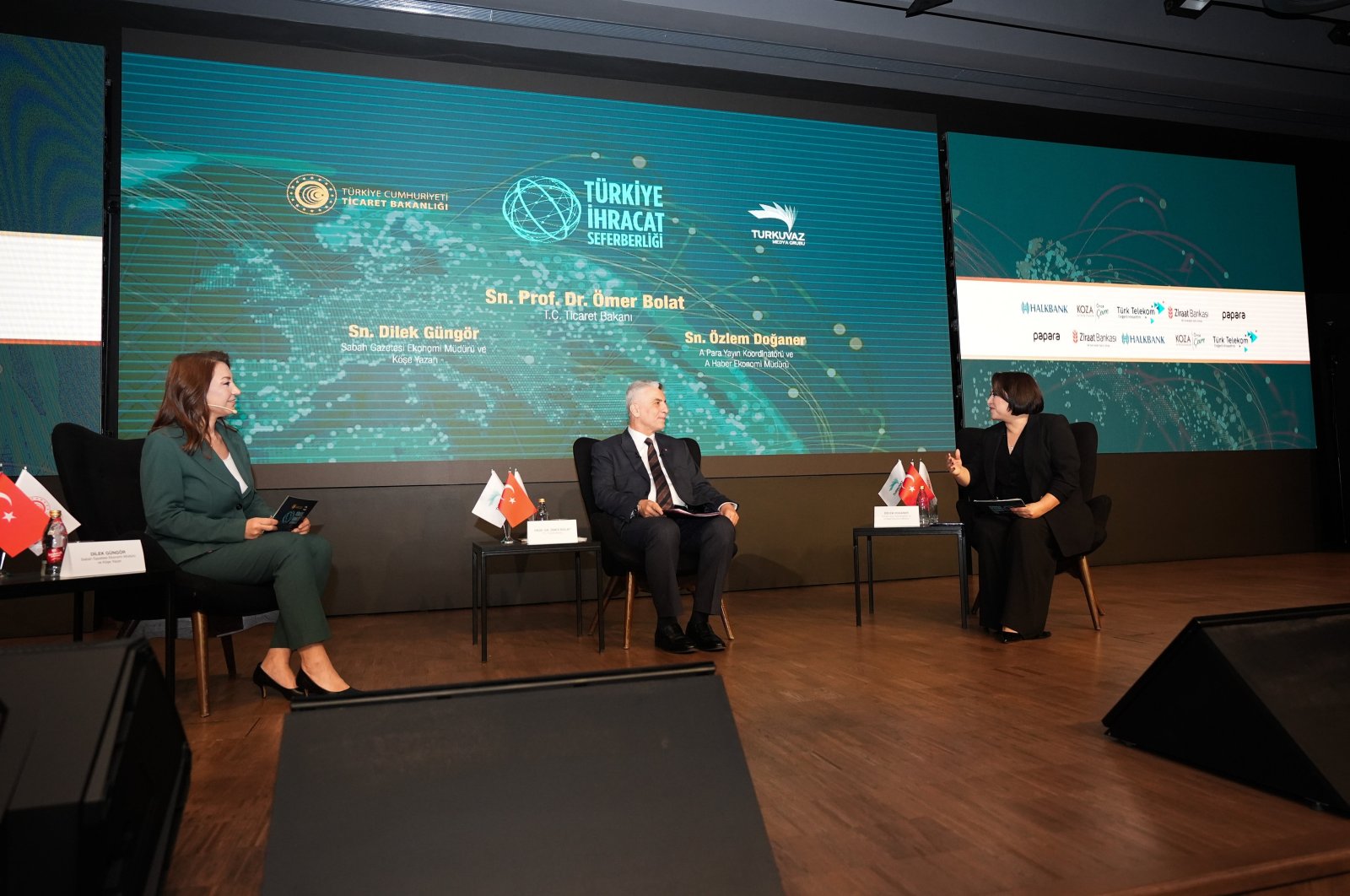 Trade Minister Ömer Bolat (C) attends the Türkiye Export Mobilization Summit at the Turkuvaz Media Center in Istanbul, Türkiye, May, 17, 2024. (AA Photo)
