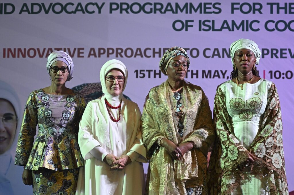 First lady Emine Erdoğan (2nd L), attended as the guest of honor at the OIC African Countries' Cancer Awareness and Support Program, Abuja, Nigeria, May 16, 2024. (AA Photo)