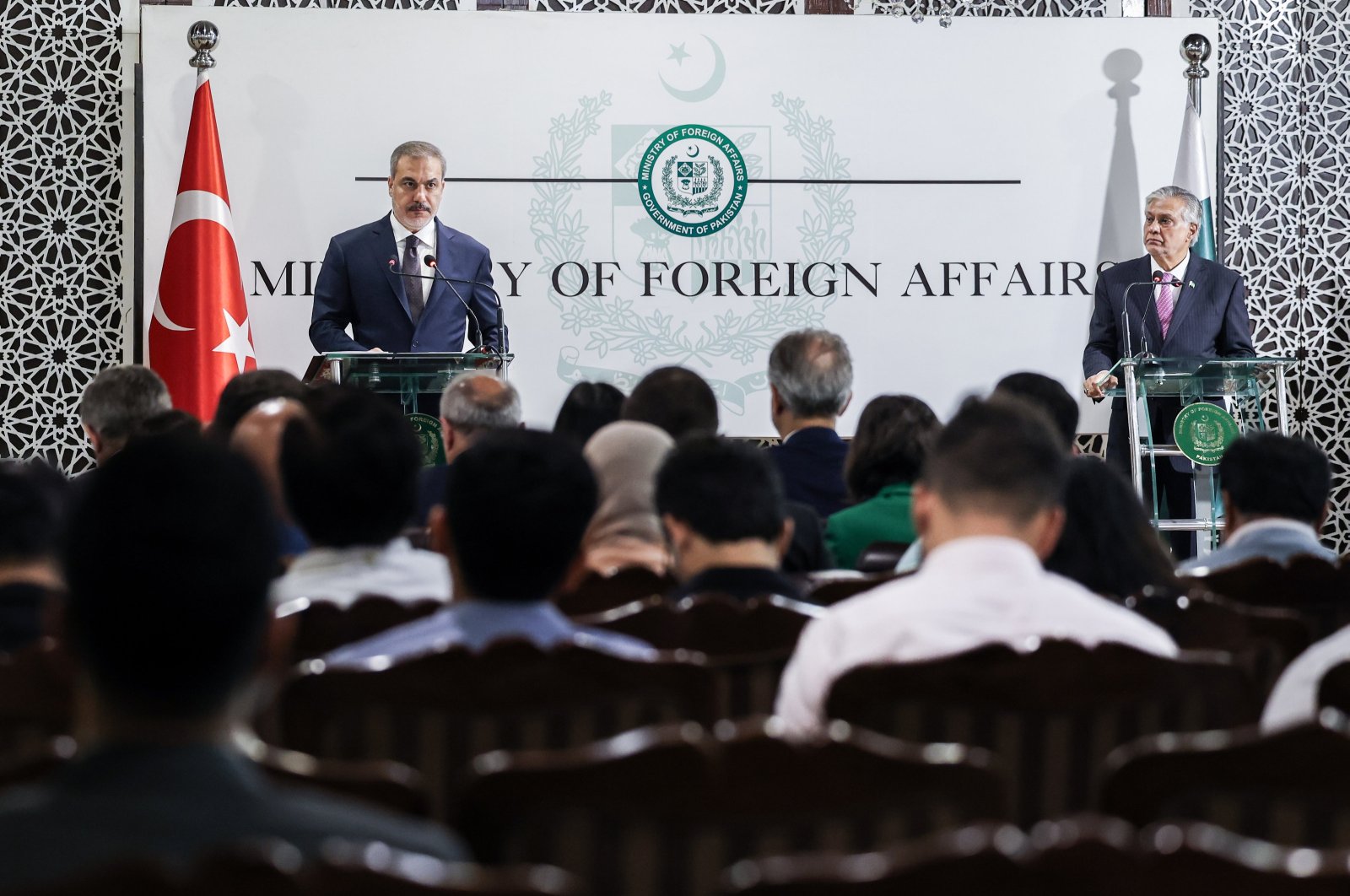 Foreign Minister Hakan Fidan (L) speaks at a joint news conference with Pakistan's Foreign Minister Ishaq Dar, Islamabad, Pakistan, May 20, 2024. (AA Photo)