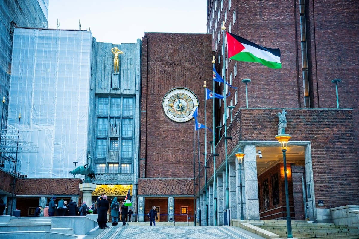 The Palestinian flag is seen in the courtyard outside Oslo City Hall in Oslo, Norway, Nov. 29, 2023. (Reuters Photo)