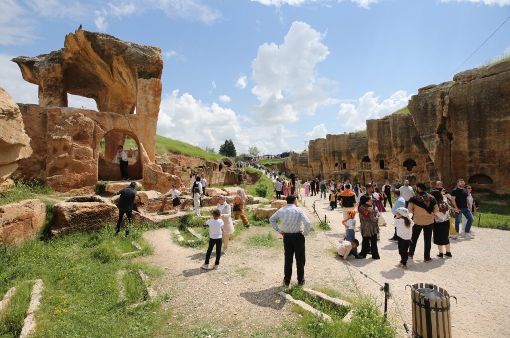 Tourists visit sites in the ancient city of Dara in Mardin province, southeastern Türkiye, April 12, 2024. (AA Photo)