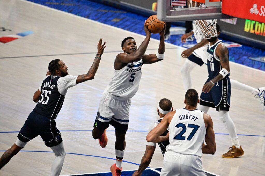 Minnesota Timberwolves guard Anthony Edwards (2nd L) shoots against the Dallas Mavericks during the fourth quarter of game four of the western conference finals for the 2024 NBA playoffs at American Airlines Center, Dallas, Texas, U.S., May 28, 2024. (Reuters Photo)