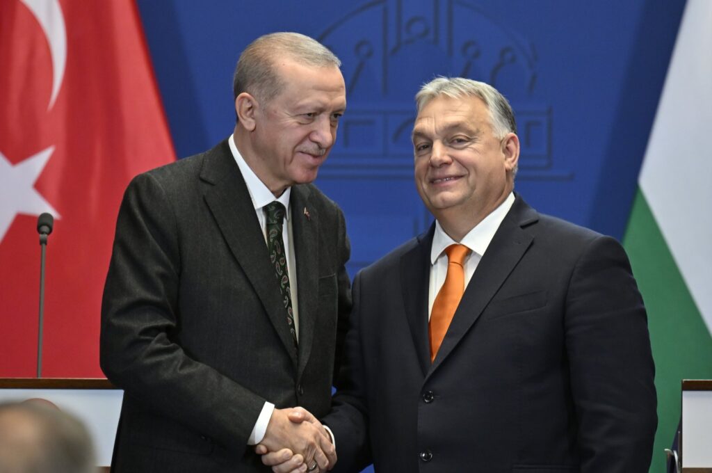 President Recep Tayyip Erdoğan (L) shakes hands with Hungarian Prime Minister Viktor Orban, Budapest, Hungary, Dec. 18, 2023. (AFP Photo)