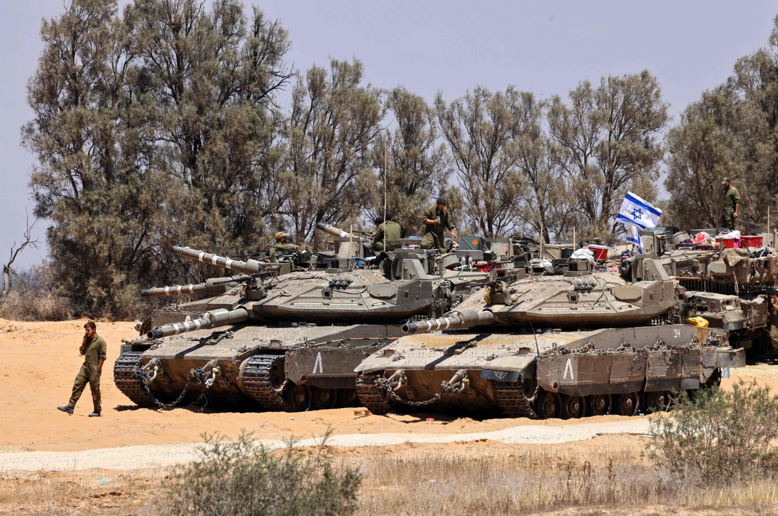 Israeli army tanks are positioned in an area of Israel's southern border with the Gaza Strip, May 29, 2024. (AFP Photo)