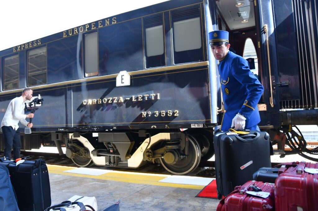 The Orient Express, which departed from Paris, France, on June 1, was greeted with a Janissary band in Istanbul, Türkiye, June 5, 2024. (IHA Photo)