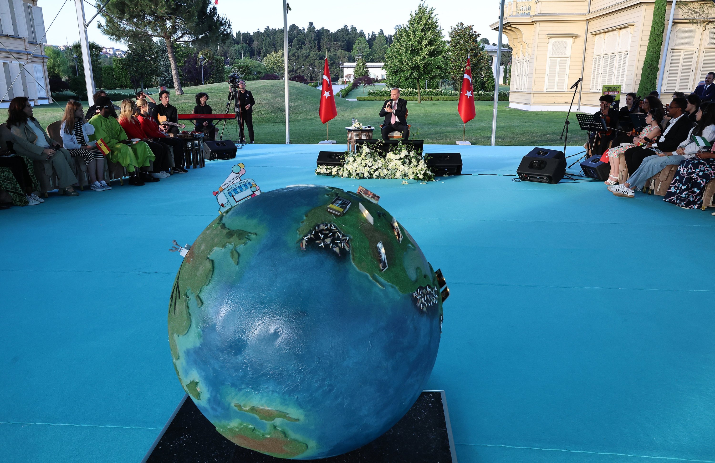 331969 President Recep Tayyip Erdoğan highlights the detrimental impact of cigarette waste on marine pollution and commends athletes for their efforts in advocating for zero waste, Istanbul, Türkiye, June 9, 2024. (AA Photo)