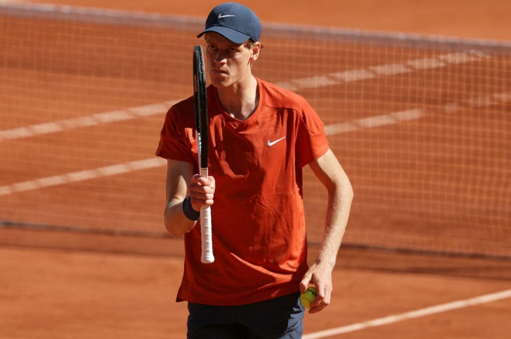 Italy's Jannik Sinner celebrates after a point as he plays against Spain's Carlos Alcaraz during their men's singles semifinal match on Court Philippe-Chatrier on day thirteen of the French Open tennis tournament at the Roland Garros Complex, Paris, France, June 7, 2024. (AFP Photo)
