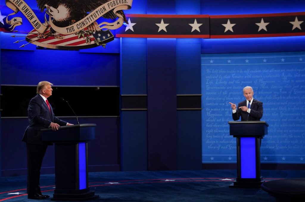 Former U.S. President Donald Trump (L) and Democratic Presidential candidate and former U.S. Vice President Joe Biden (R) participate in the final presidential debate, Nashville, Tennessee, U.S., Oct. 22, 2020. (AFP Photo)
