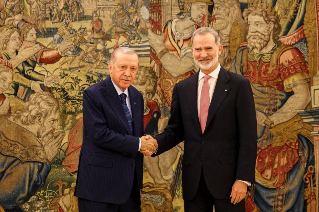 President Recep Tayyip Erdoğan and Spain's King Felipe shake hands at the Zarzuela Palace in Madrid, Spain, June 12, 2024. (Reuters Photo)