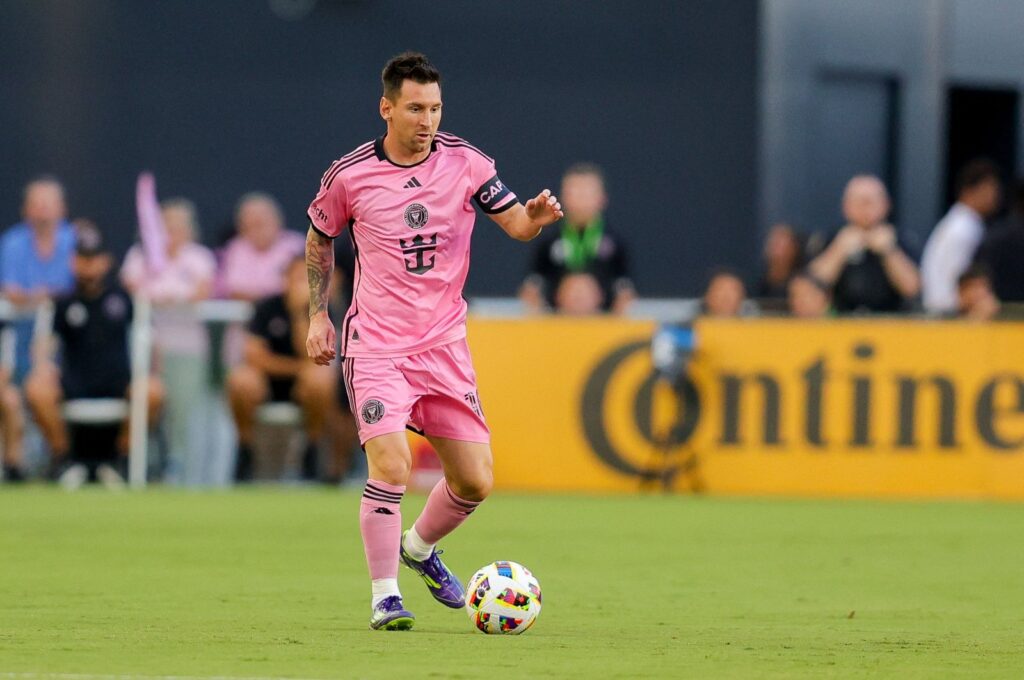 Inter Miami's Lionel Messi runs with the ball during the Major League Soccer (MLS) regular season football match between Inter Miami CF and St. Louis CITY SC at Chase Stadium, Fort Lauderdale, Florida, U.S., June 1, 2024. (AFP Photo)