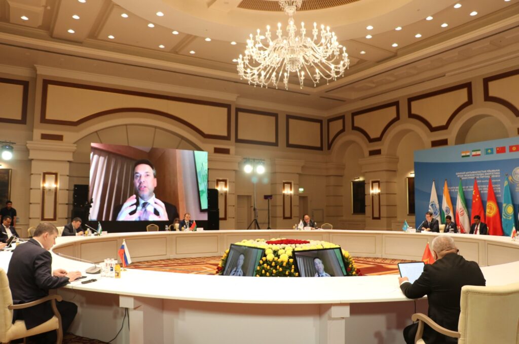 Energy and Natural Resources Minister Alparslan Bayraktar (on the screen) speaks during the 4th Shanghai Cooperation Organization (SCO) Energy Ministers meeting, Astana, Kazakhstan, June 21, 2024. (AA Photo)