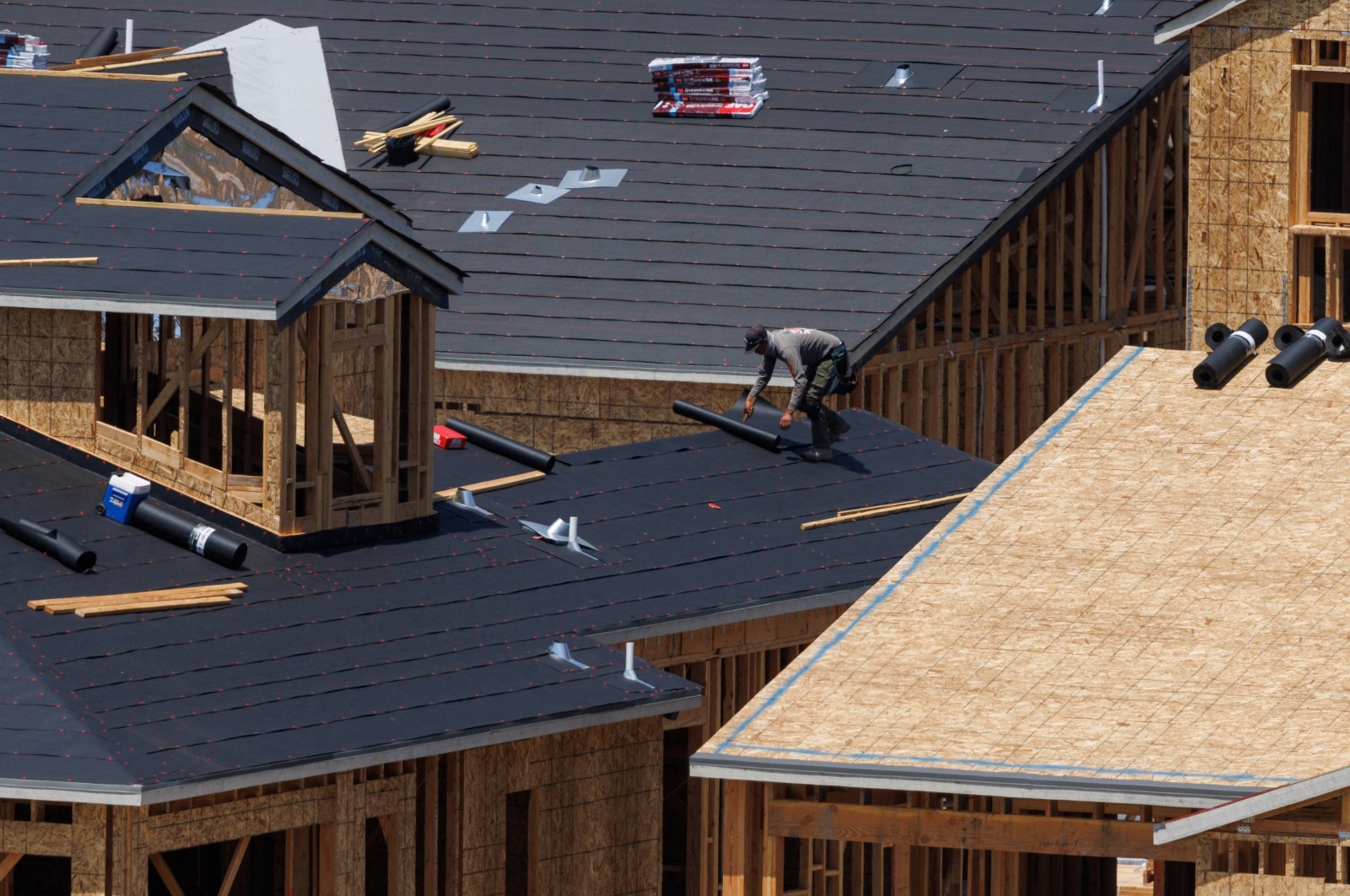 A construction worker works at a Lennar residential housing development, San Diego, California, U.S., June 18, 2024. (Reuters Photo)