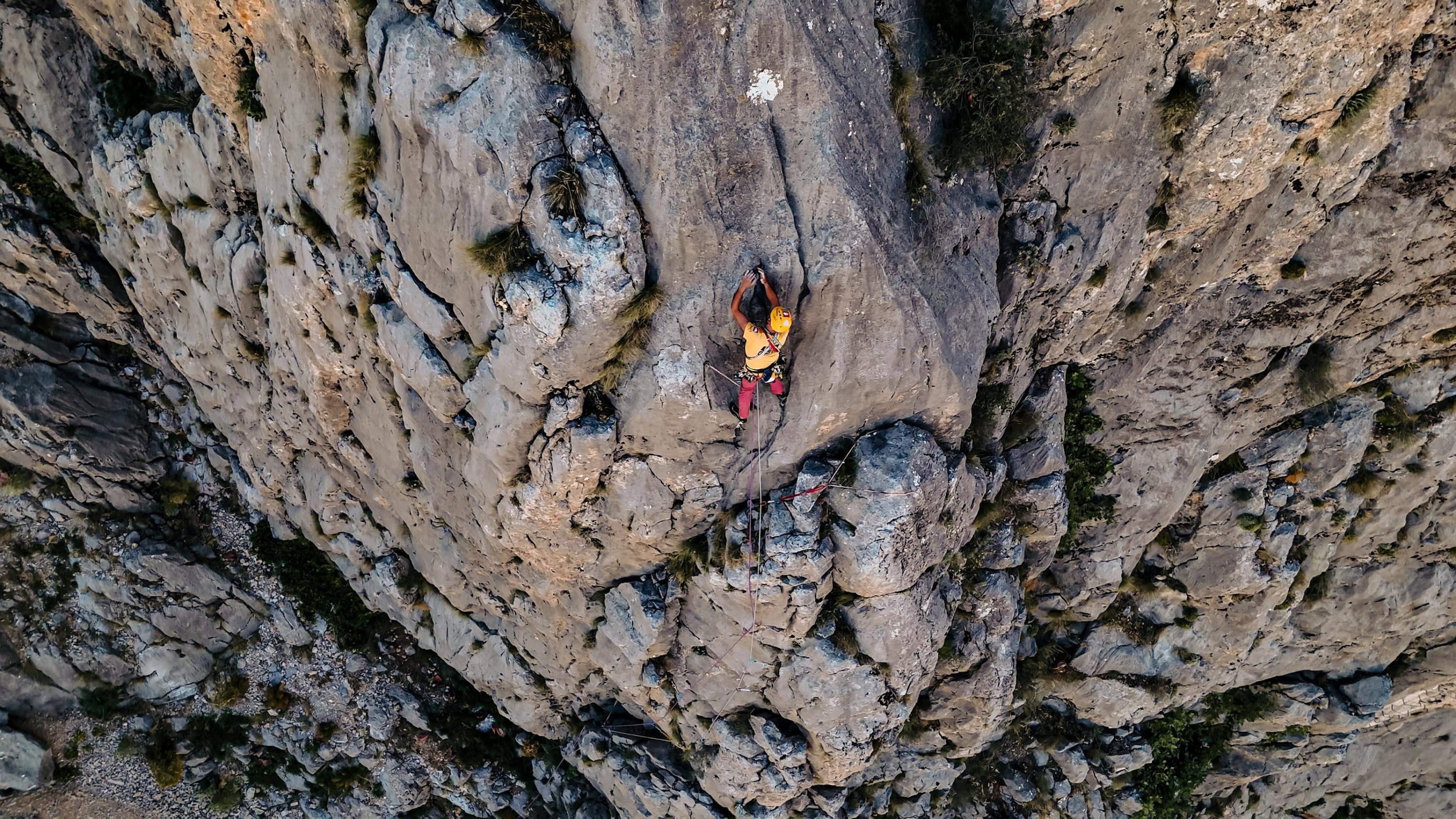 333817 Turkish mountaineer Tunç Fındık climbs up the Dark Canyon, Erzincan, Türkiye, June 24, 2024. (AA Photo)