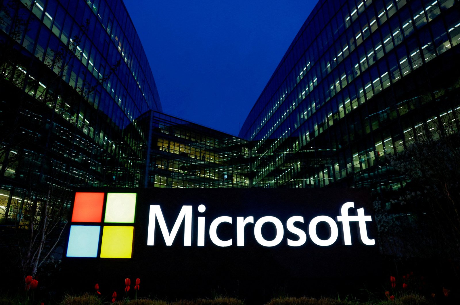 A view shows a Microsoft logo at Microsoft offices in Issy-les-Moulineaux near Paris, France, March 25, 2024. (Reuters Photo)