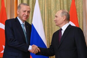 Turkish President Recep Tayyip Erdoğan (L) and Russia's Vladimir Putin shake hands during a meeting in Sochi, Russia, Sept. 4, 2023. (EPA Photo)