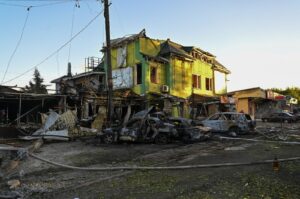 Firefighters work at a site of a Russian missile strike in the town of Vilniansk, Zaporizhzhia region, Ukraine, June 29, 2024. (Reuters Photo)