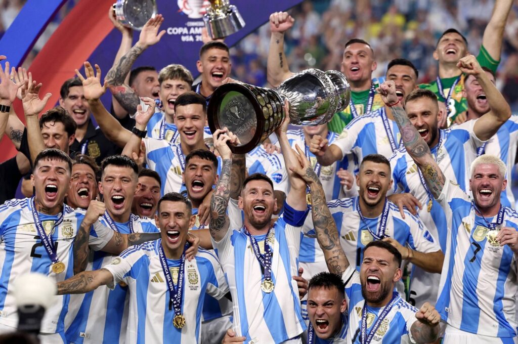 Argentina's Lionel Messi lifts the trophy as he celebrates with teammates after winning Copa America following a 1-0 win over Colombia at the Hard Rock Stadium, Miami, Florida, U.S., July 15, 2024. (Reuters Photo)