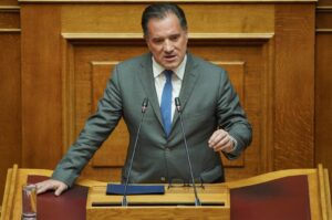 Greek Health Minister Adonis Georgiadis votes for the state budget of 2024 in the Greek Parliament, Athens, Greece, Dec.15, 2023. (Reuters Photo)